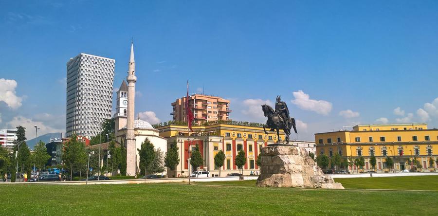 столица Албании Тирана